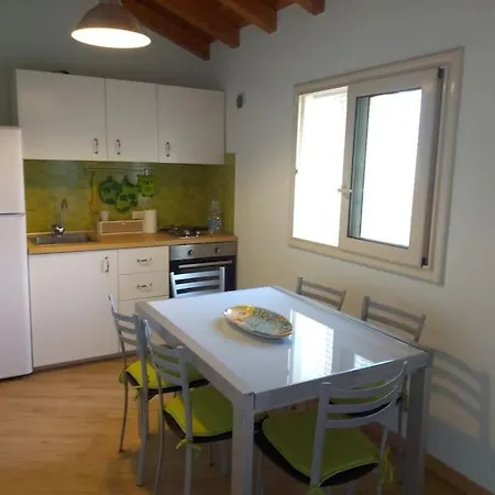 Casa Etna-mare Apartament